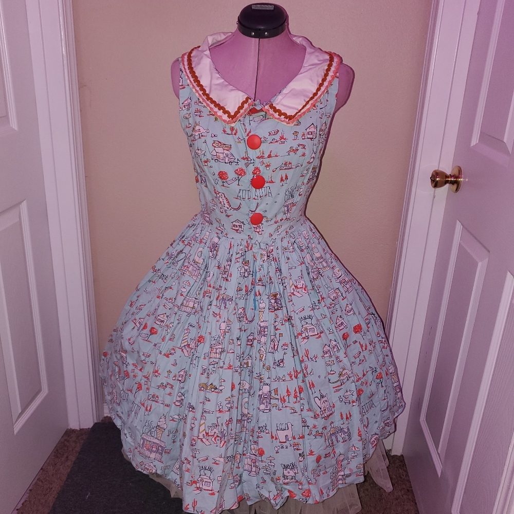 Custom 1950 dresses. - Picture 11 of 16